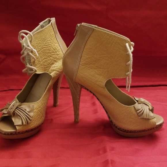 Brazilian tan shoes, new, 5 " heel, sz 7 (37) - Picture 5 of 6